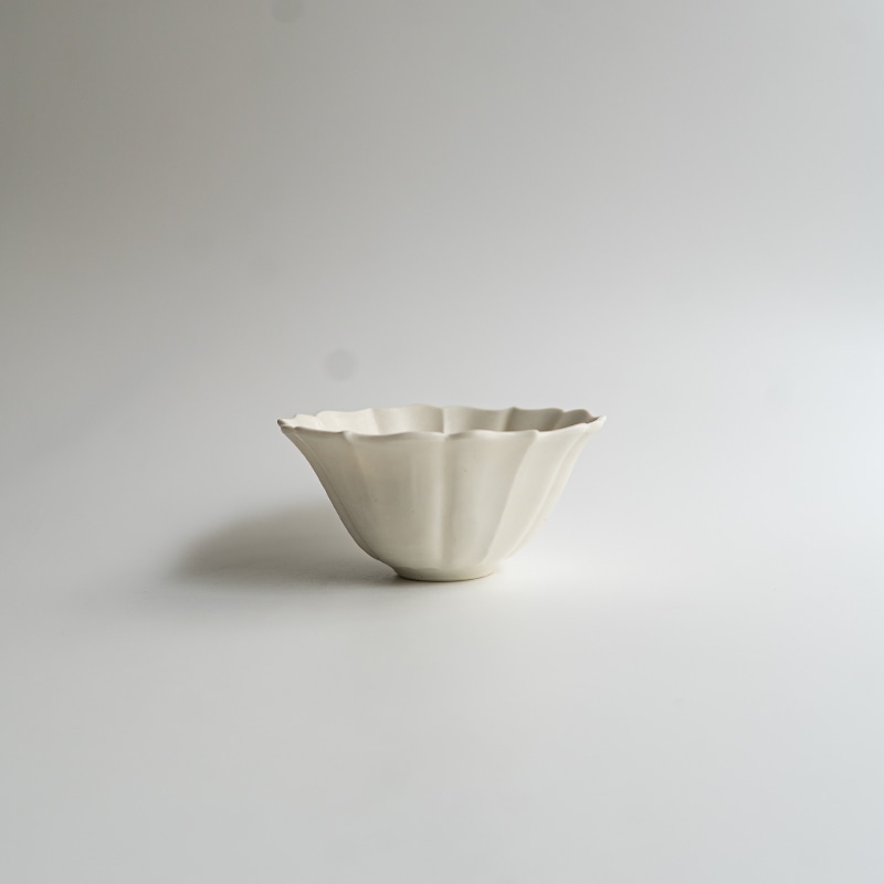 個展】マット釉白磁稜花小鉢 小 宮田竜司 | すべての商品 | 【公式通販