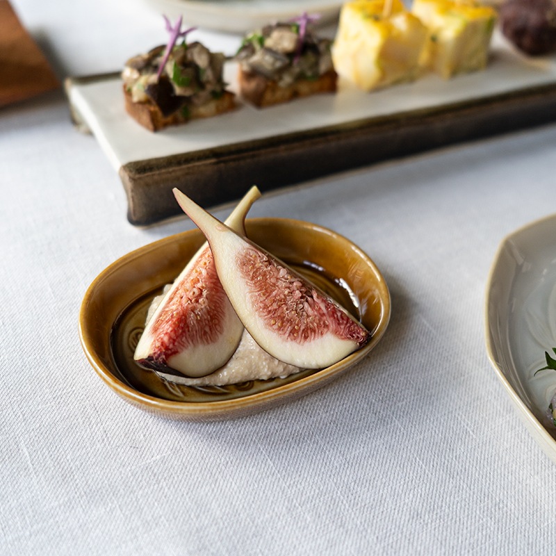 <器select>楕円小皿 キャメル