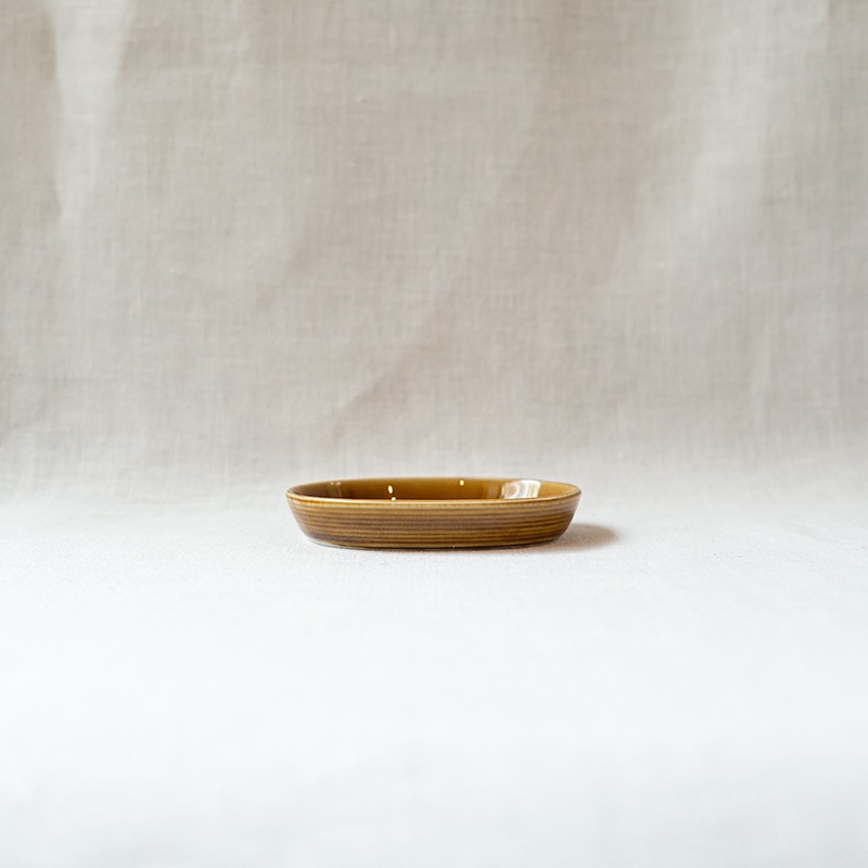 <器select>楕円小皿 キャメル