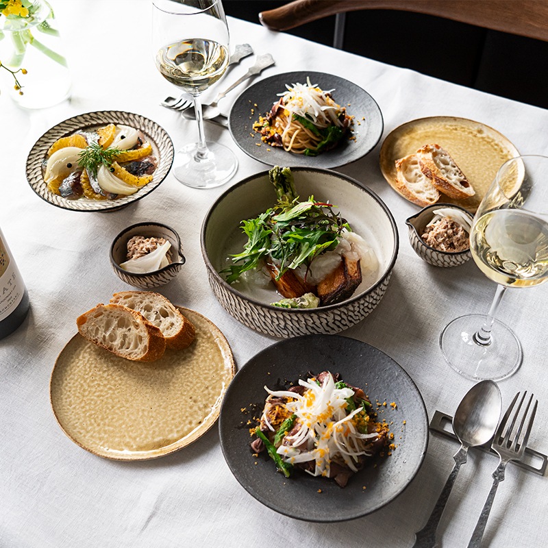 暖かい日差しが差し込むコーディネート