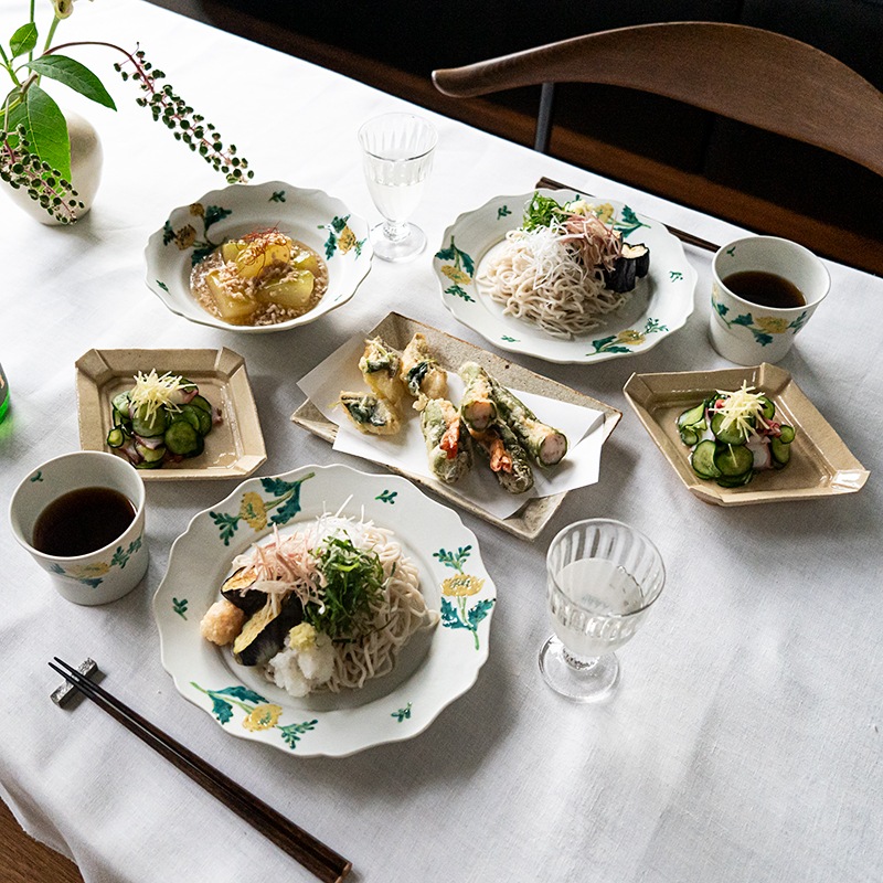 優しく軽やかに彩るコーディネート