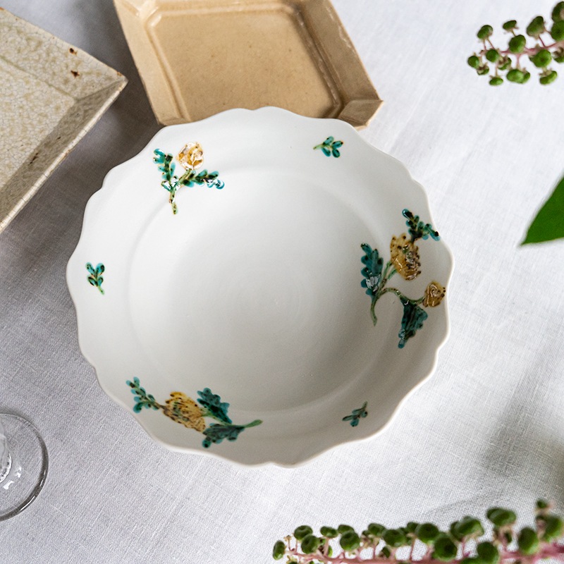 優しく軽やかに彩るコーディネート