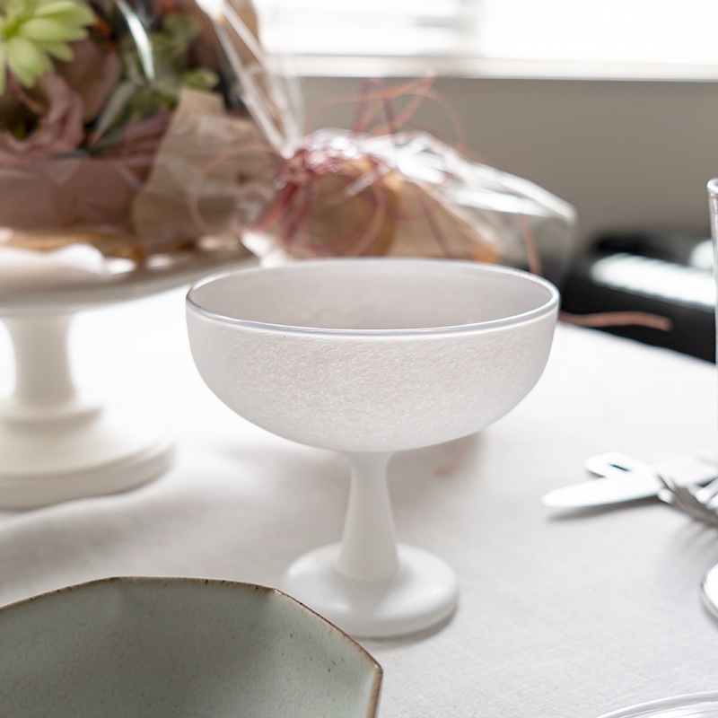 ホワイトとブルーの女子会コーディネート