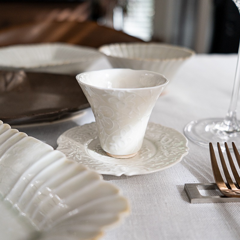 美しい文様で彩るコーディネート