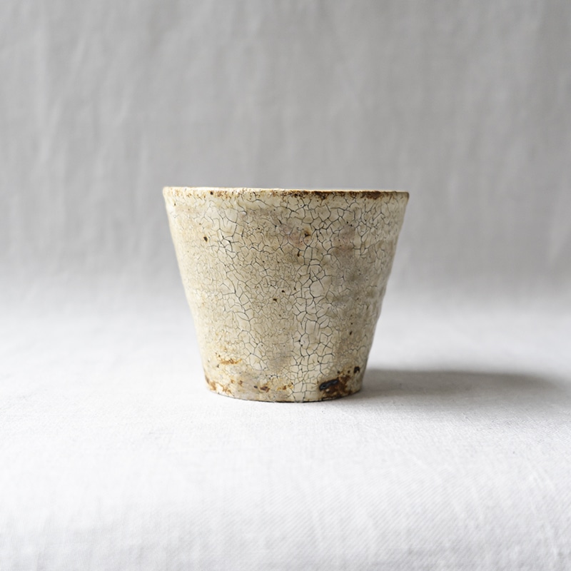 個展予約商品】ヒビ粉引チョク 尾形アツシ | 全ての商品 | 【公式通販