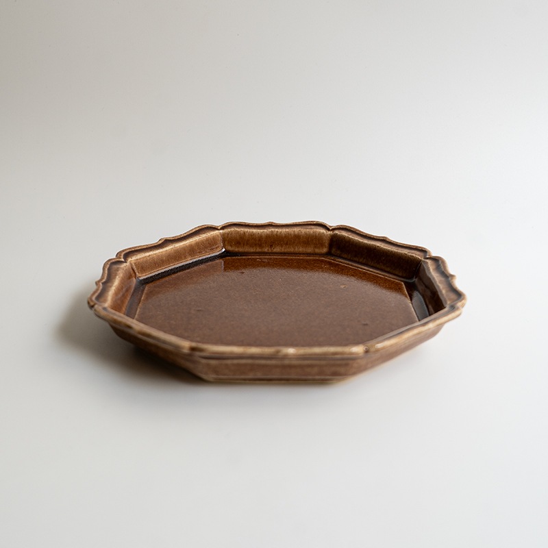 【個展予約商品】胡桃釉八角綾花皿　渡辺信史