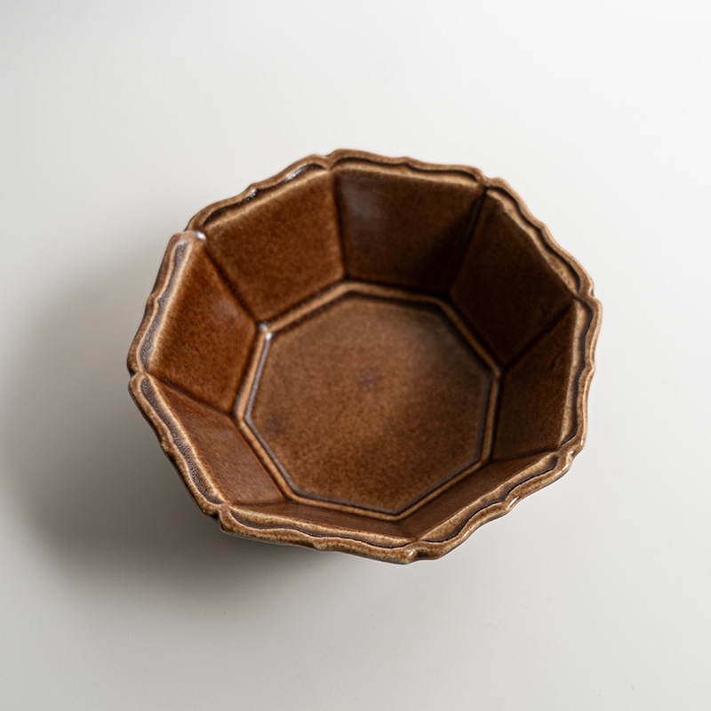 【個展予約商品】胡桃釉八角綾花鉢　渡辺信史