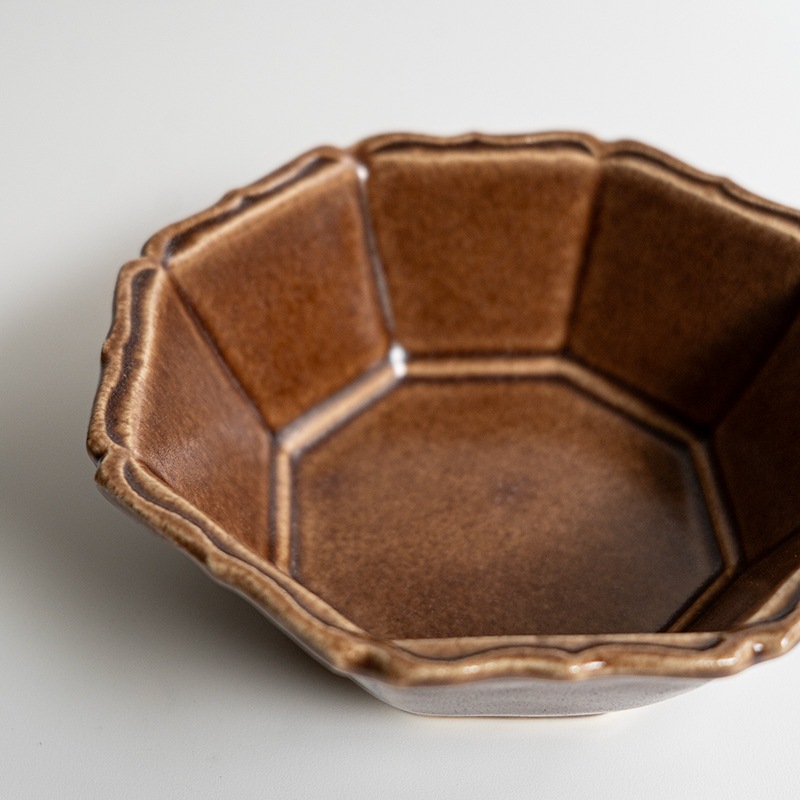 【個展予約商品】胡桃釉八角綾花鉢　渡辺信史