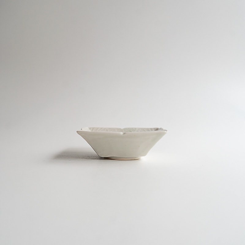 灰青釉花七宝角小鉢（口錆なし） 前田麻美 | 作家から選ぶ,前田麻美
