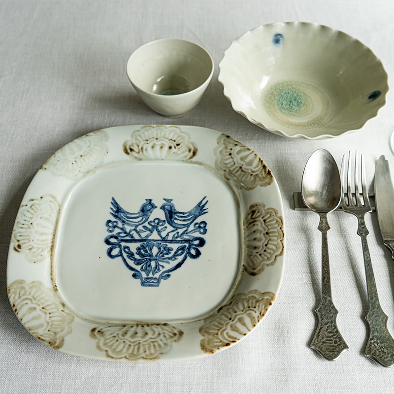 愛らしく食卓を彩るコーディネート