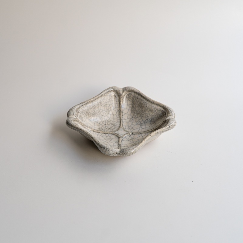 【藤原展】木瓜豆鉢 墨白　藤原純