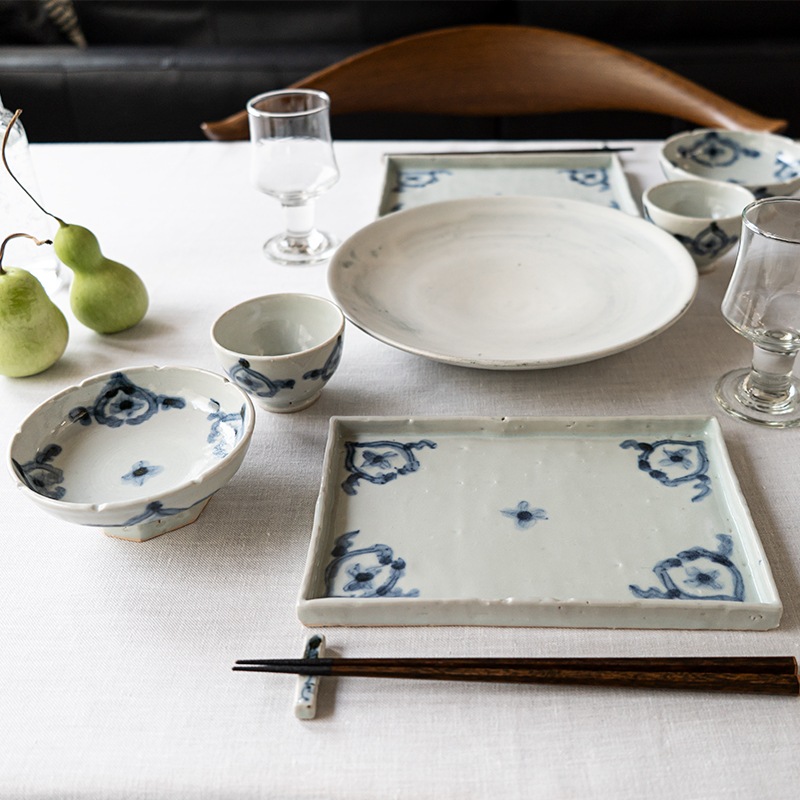 豊かな青と白のコーディネート