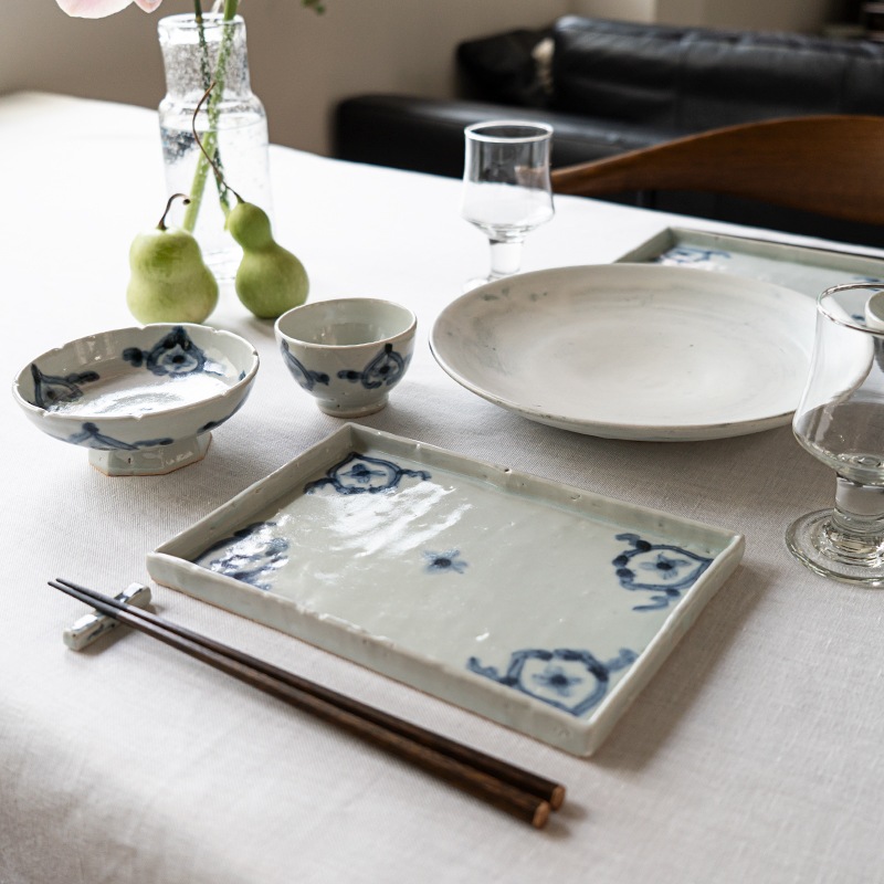 豊かな青と白のコーディネート