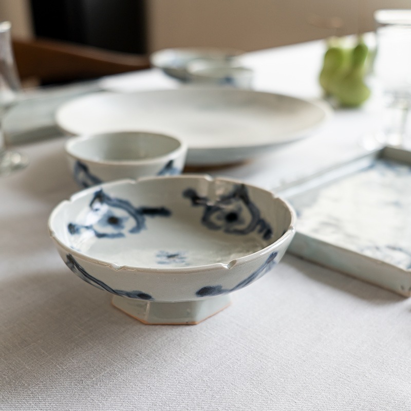 豊かな青と白のコーディネート