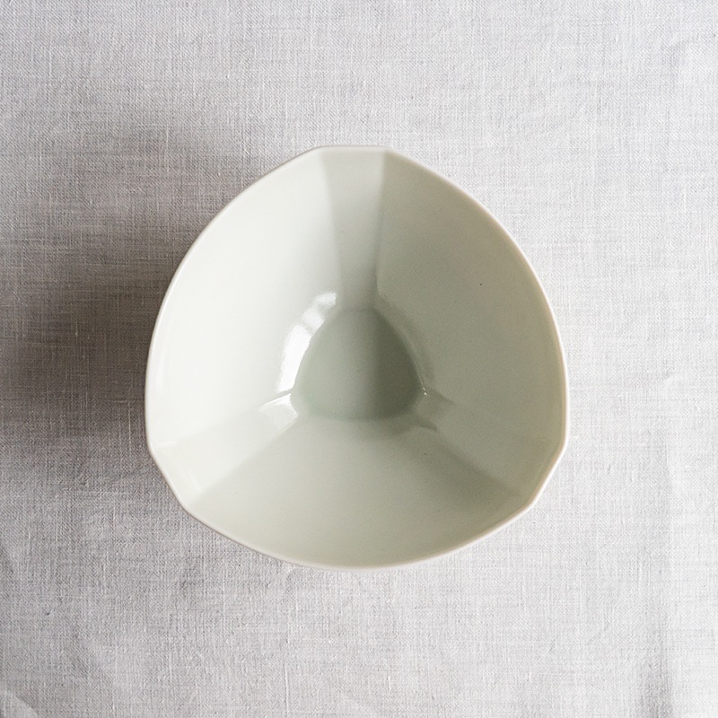 ＜器select＞三角ボウル S 白