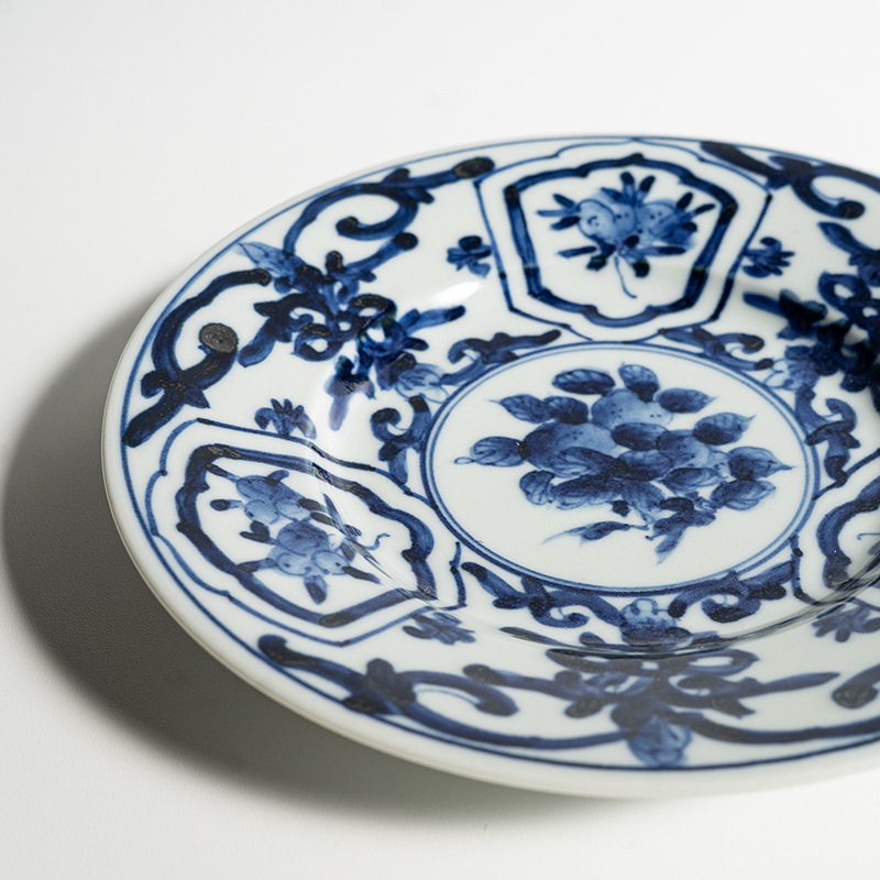 【個展】六寸皿リム唐草　萠窯