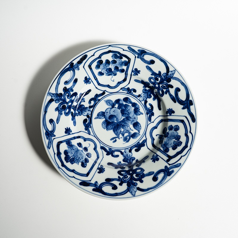 【個展】七寸皿リム唐草　萠窯