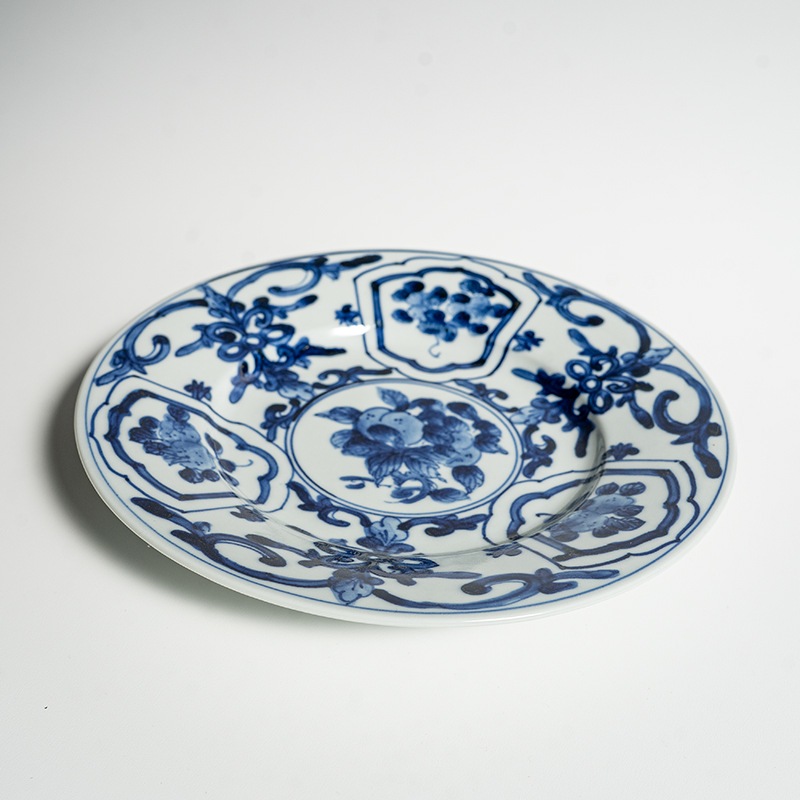 【個展】七寸皿リム唐草　萠窯