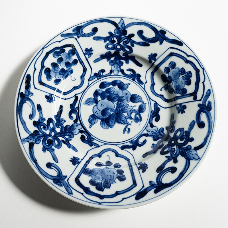 【個展】七寸皿リム唐草　萠窯