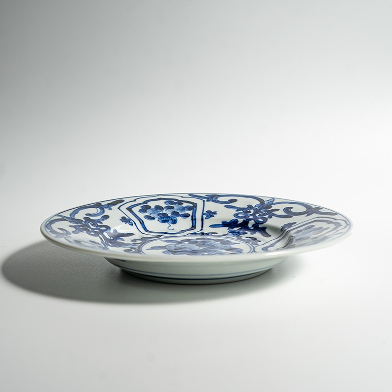 【個展】七寸皿リム唐草　萠窯