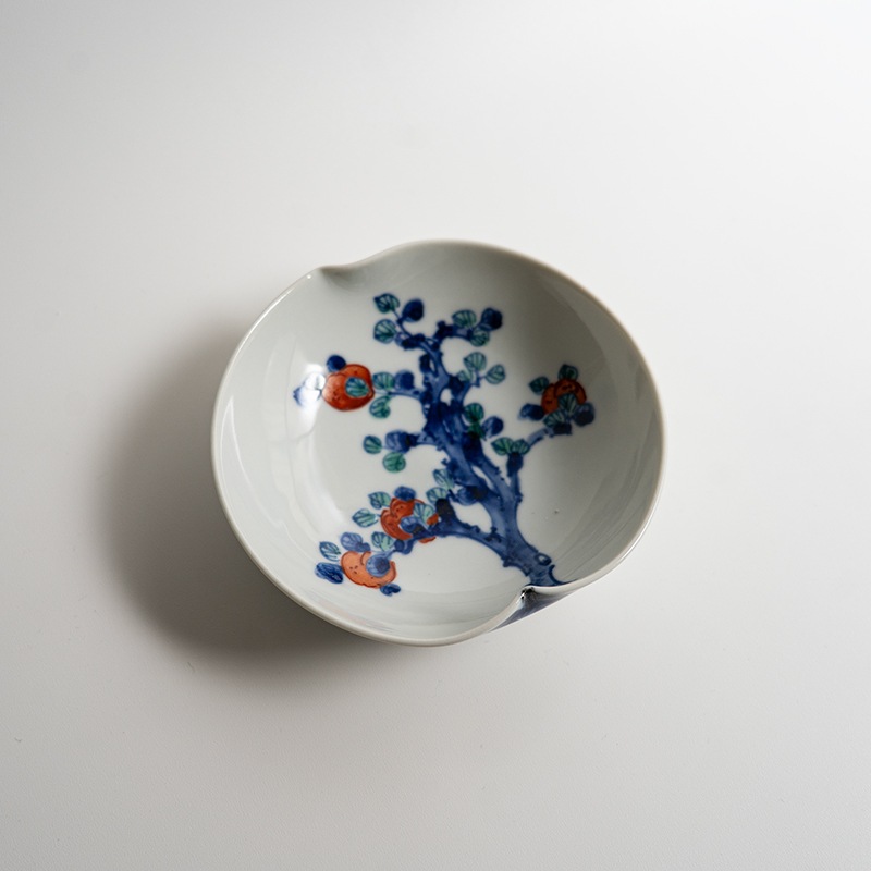 【個展】桃型皿色絵中（A）　萠窯