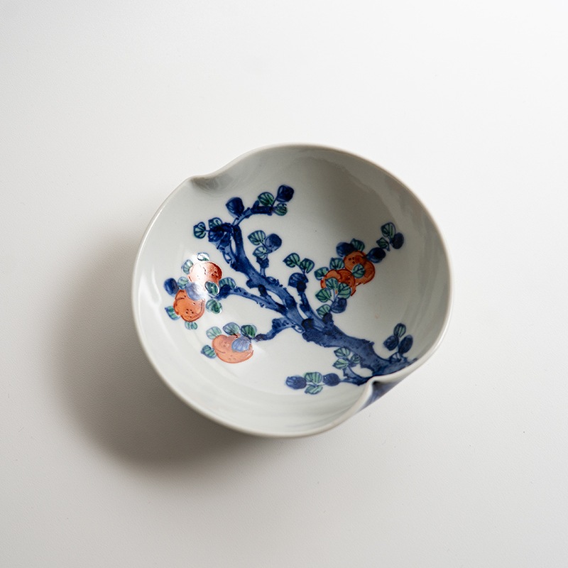 【個展】桃型皿色絵中（B）　萠窯