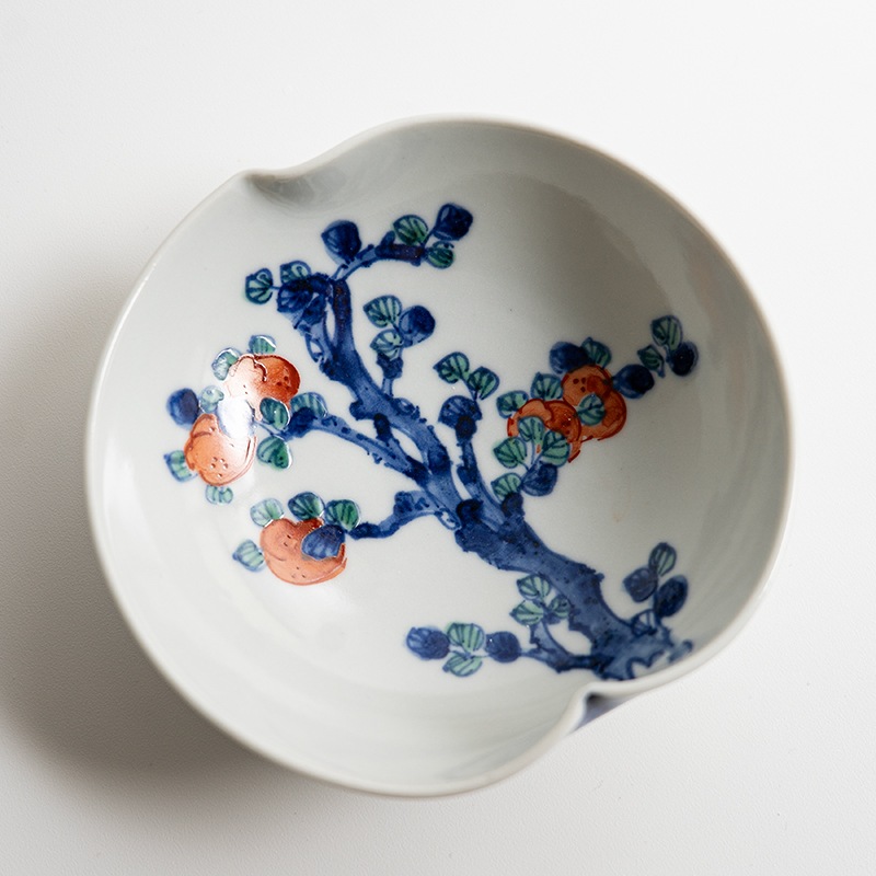 【個展】桃型皿色絵中（B）　萠窯