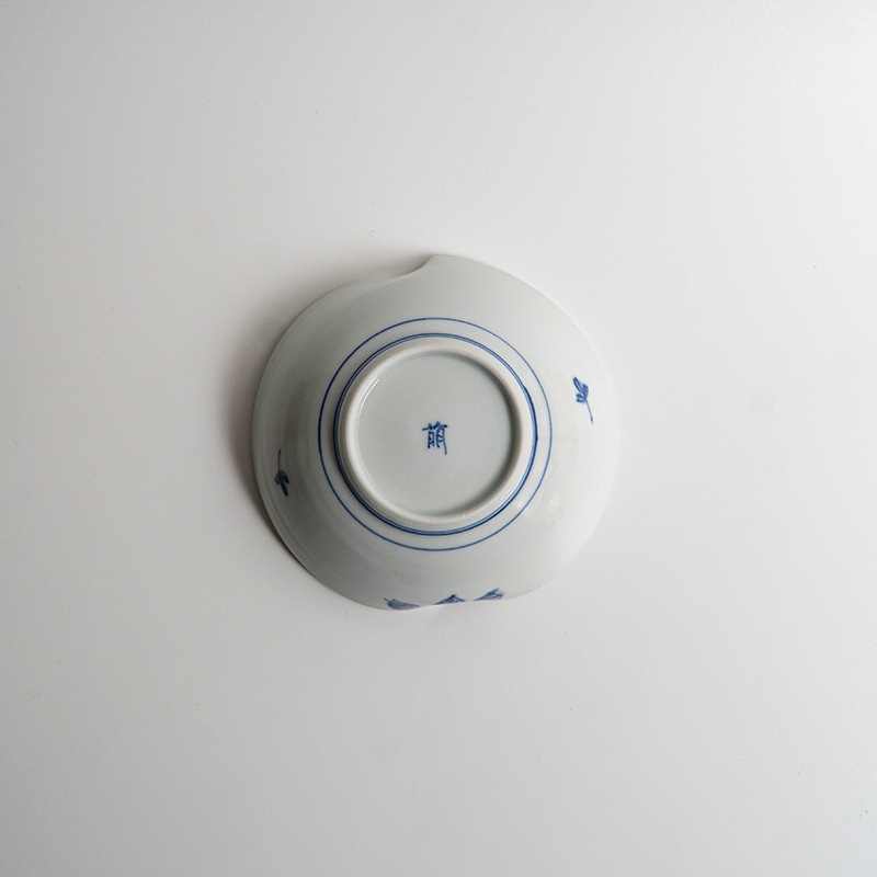 【個展】桃型皿色絵中（B）　萠窯