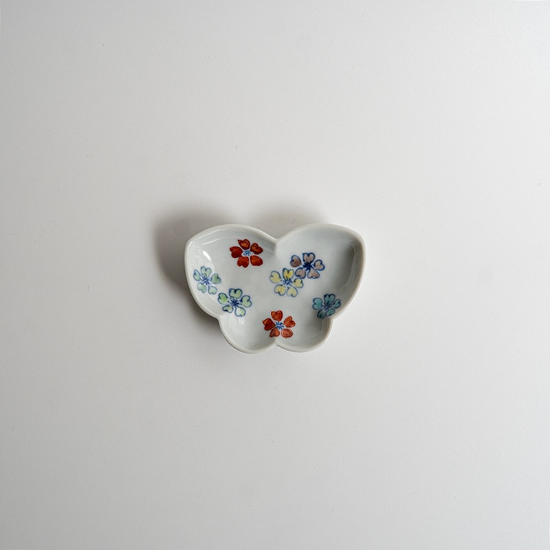 【個展】蝶々皿色絵桜　萠窯