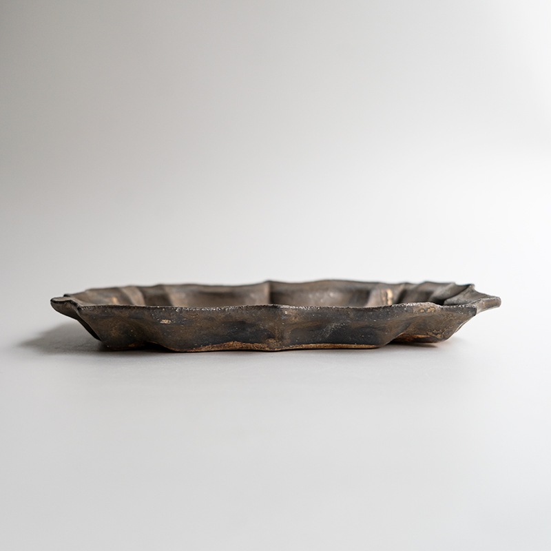 藤原展】稜花皿 黒 藤原純 | 全ての商品 | 【公式通販】器のある暮らし