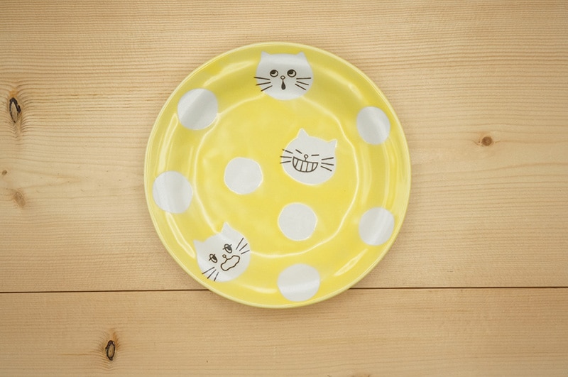 中皿（シロマルねこちゃん）
