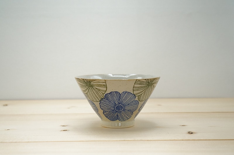 茶碗 (波佐見焼/二色花紋/青)