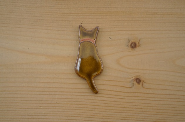 箸置き（おすわり/茶）