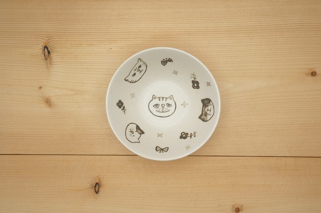 ボウル（トラとミケ）