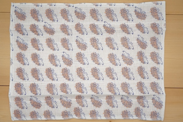 かや生地　ふきん（ハリネズミ）