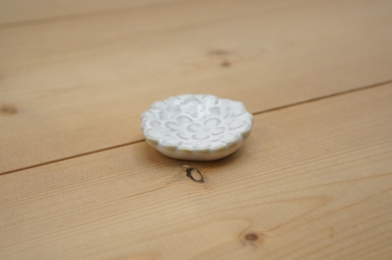 箸置き（フラワーエンボス/ホワイト）