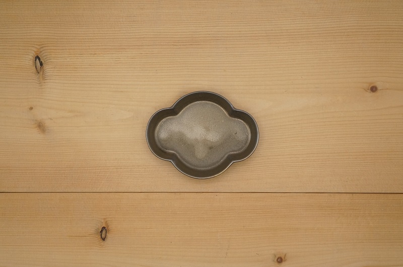 豆皿（てのひら/雲ゴールド）