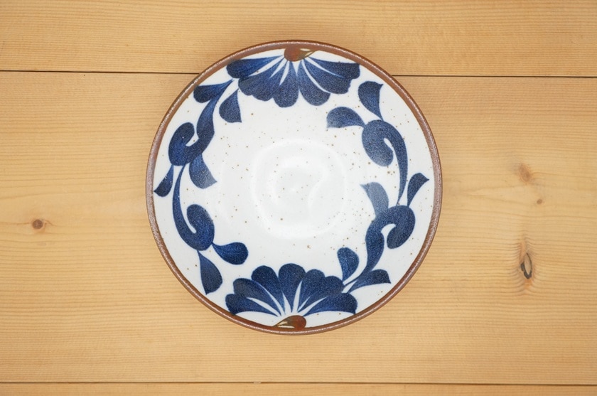 浅鉢（藍唐草）