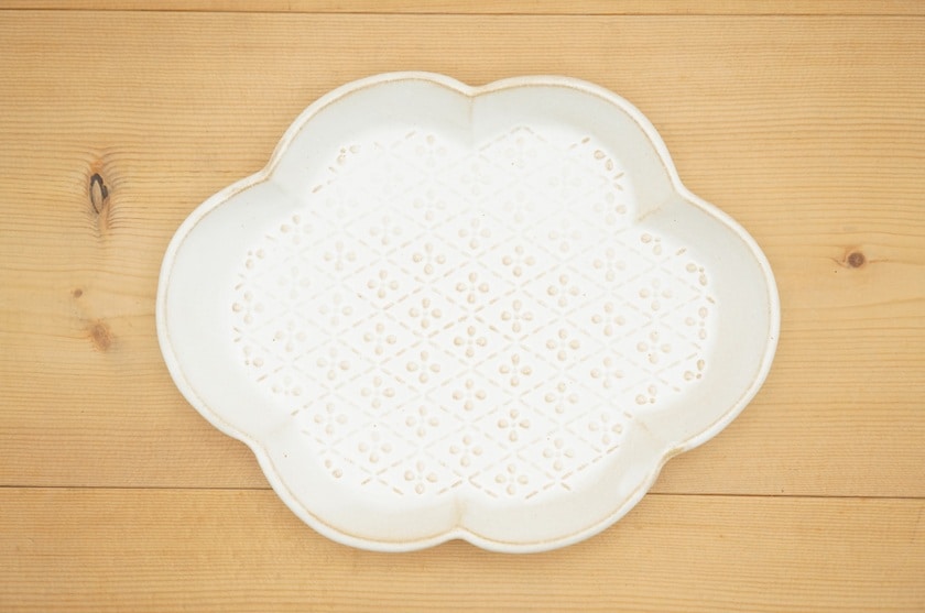 Park Hyatt Tokyo ホワイト 円形皿 八角皿 19cm 白磁鉄巻 柳川謙治丨うつわと灯り threetone