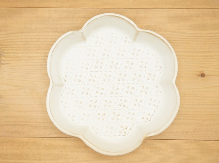 中皿（花紋皿/ホワイト）