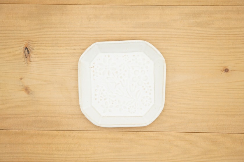 八角小皿（kukka/ホワイト）