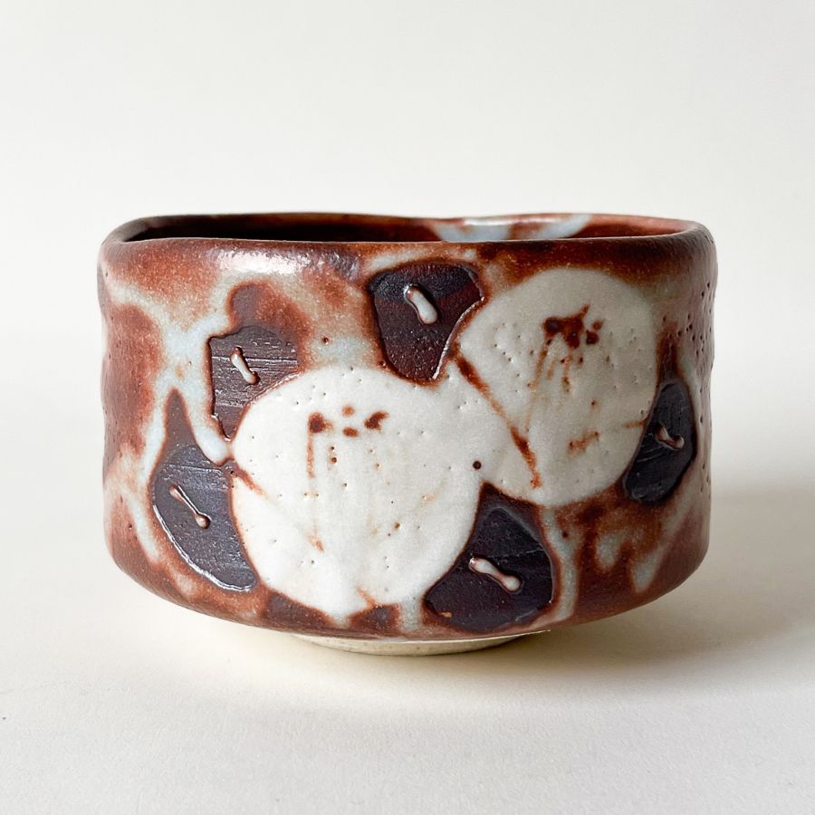 ��̥ �ֻ��� �� ��������Ω��TAKUMI Aka Shino Camellia Matcha Bowl