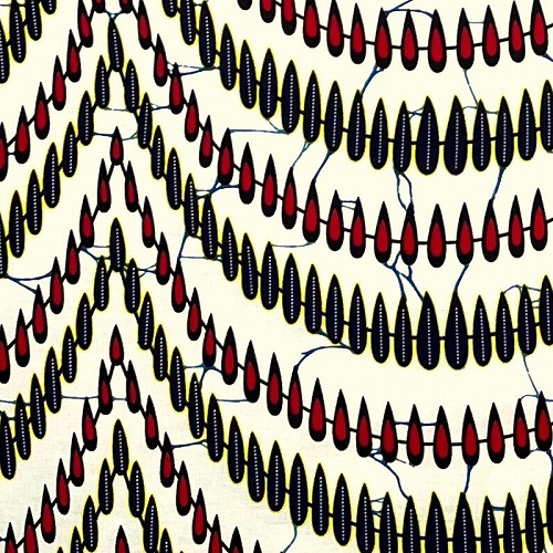 ＜sale＞アフリカンプリント生地 50cm単位 AP-13068　ろうそくの火 アイボリー地 赤 濃紺