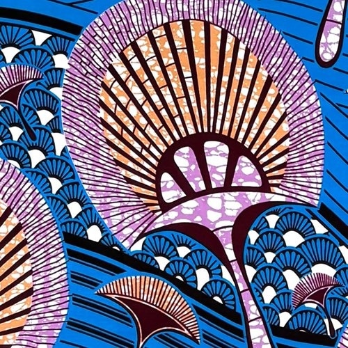 アフリカンプリント 布 生地 50cm単位 AP-13541  浮遊する綿毛うちわ 水色地  アフリカ 布 ブロード カットクロス ハンドメイド パッチワーク エコバッグ 手芸材料 ダンス 舞台 衣装 通園通学に