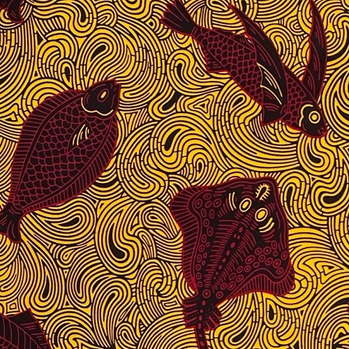 アフリカンプリント 布 生地 50cm単位 AP-13623　魚 エイ トビウオ カレイ サイケ山吹色の海　アフリカ 布 ブロード カットクロス ハンドメイド パッチワーク エコバッグ 手芸材料 ダンス 舞台 衣装 通園通学に