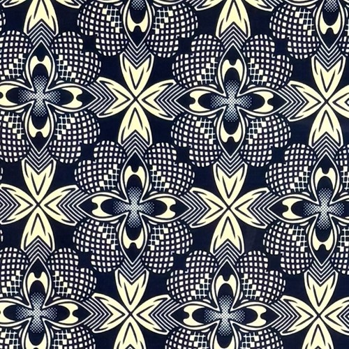 アフリカンプリント 布 生地 50cm単位 AP-13705　剣四花咲 アラベスク 藍青 クリーム色　アフリカ 布 ブロード カットクロス ハンドメイド パッチワーク エコバッグ 手芸材料 ダンス 舞台 衣装 通園通学に