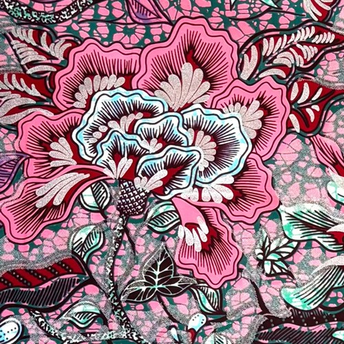 アフリカンプリント 布 生地 50cm単位 AP-13735　華やかなる花の饗宴 ピンク シルバーラメ ピンク パープル 紅 　アフリカ 布 ブロード カットクロス ハンドメイド パッチワーク エコバッグ 手芸材料 ダンス 舞台 衣装 通園通学に