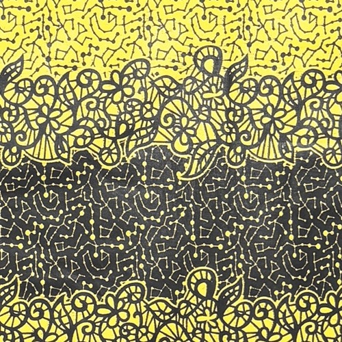 アフリカンプリント 布 生地 50cm単位 AP-13842　木彫りレース 黒 黄色　アフリカ 布 ブロード カットクロス ハンドメイド パッチワーク エコバッグ 手芸材料 ダンス 舞台 衣装 通園通学に