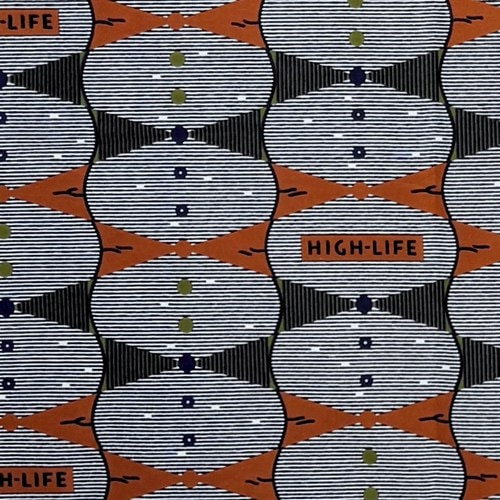 アフリカンプリント 布 生地 50cm単位 AP-14054　HIGH LIFE 赤茶リボン 抹茶色に濃紺線　アフリカ 布 ブロード カットクロス ハンドメイド パッチワーク エッグ 手芸材料 ダンス 舞台 衣装 通園通学に