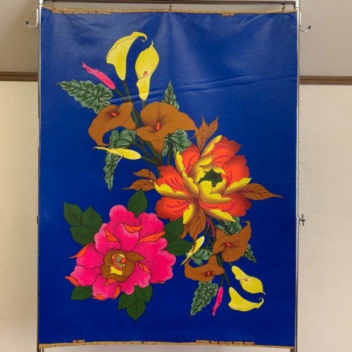 ポリエステル製アフリカンプリント風生地　大きな花柄　 パネル単位　AP-1045